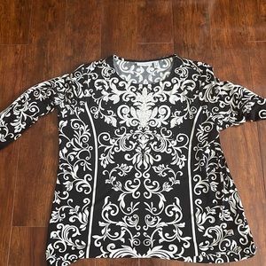 Susan Graver black and white top